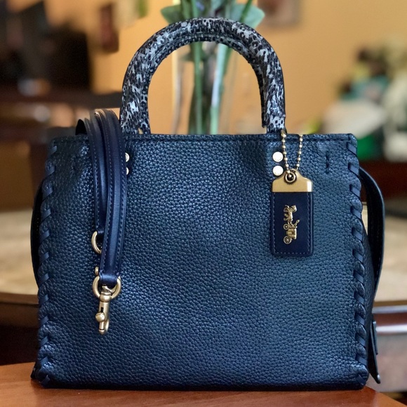 coach rogue 25 black